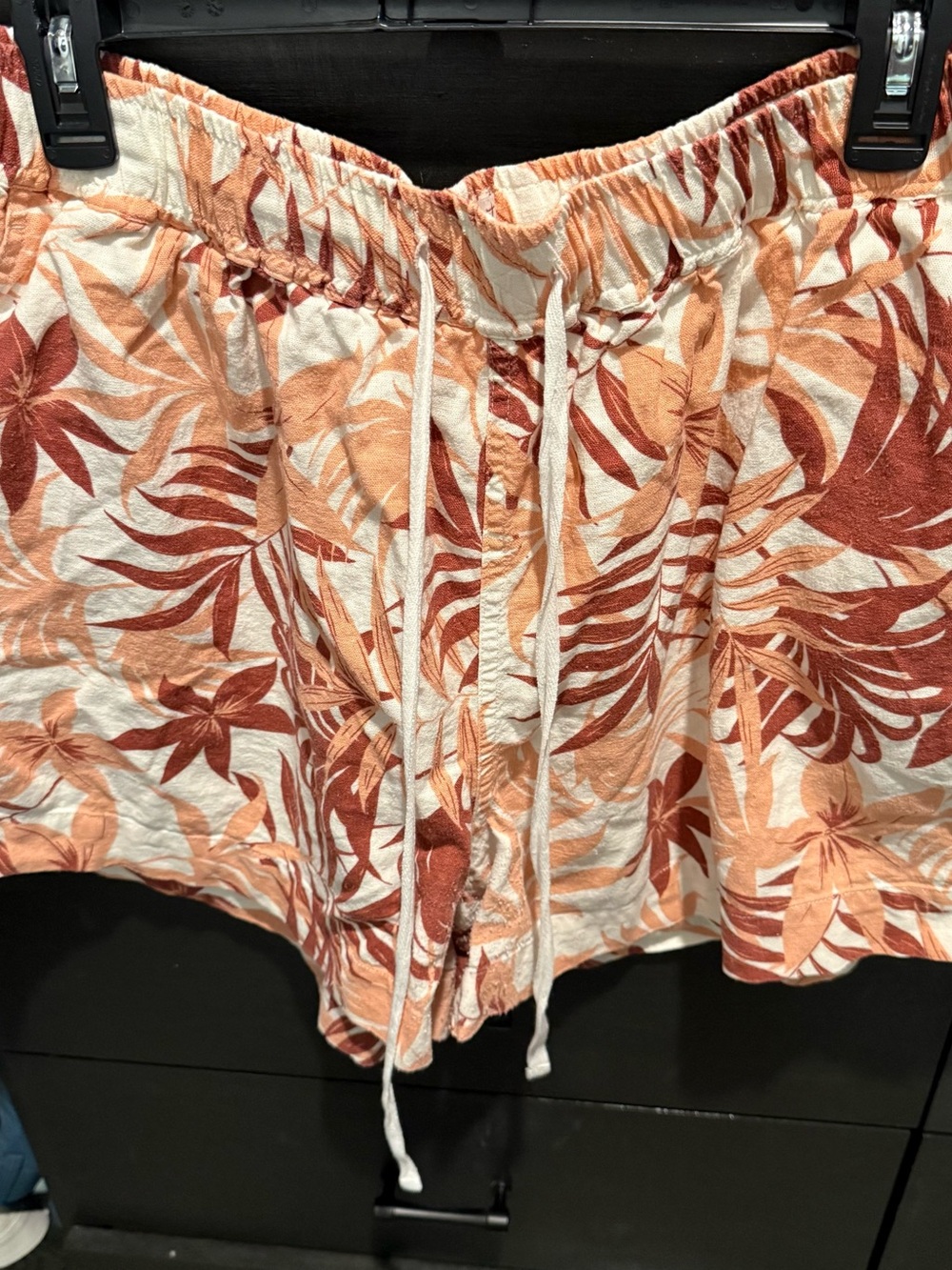 Coastal Comfort Tropical Drawstring linen Shorts — Rust & Cream